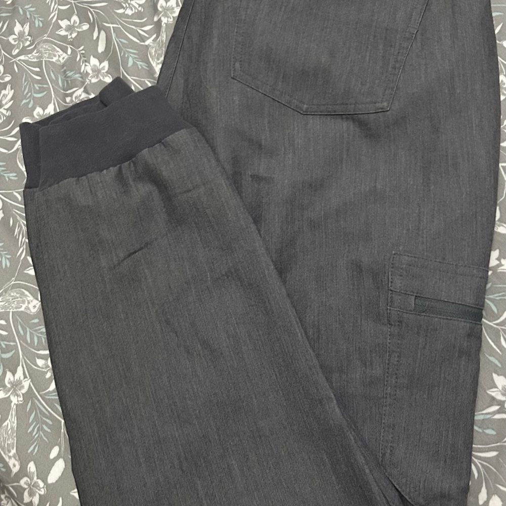 Figs Charcoal scrub Pants